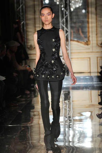 Look 34